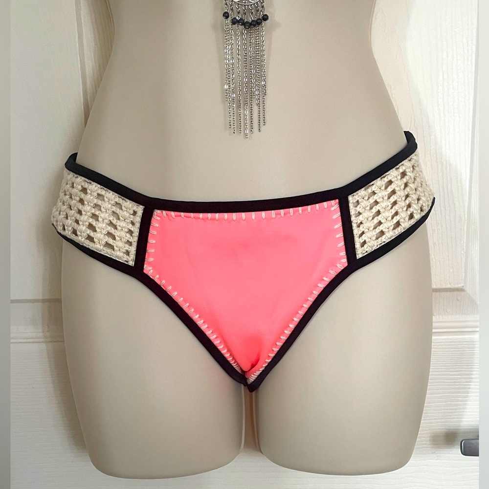 VS NWOT bikini bottoms